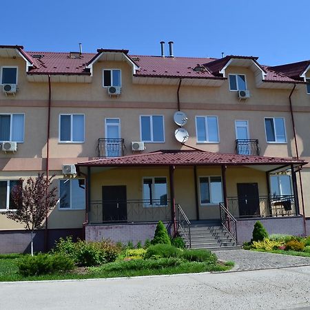 Sunlake Hotel Osokorki Kiew Exterior foto